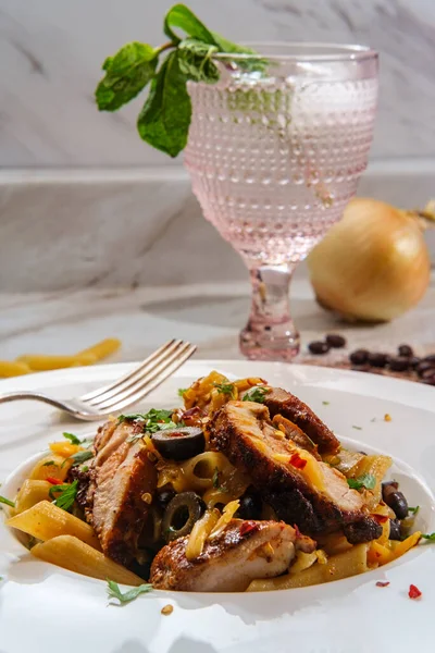 Chicken Fajita Pasta Multicolored Bell Peppers Black Beans Olives — Stock Photo, Image