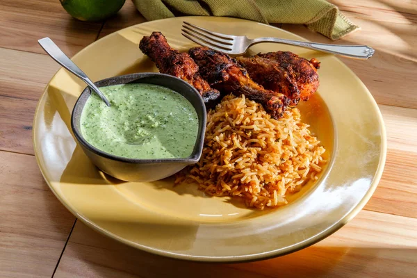 Peruvian Chicken Legs Aji Verde Green Cilantro Sauce Fried Rice — Stock Photo, Image