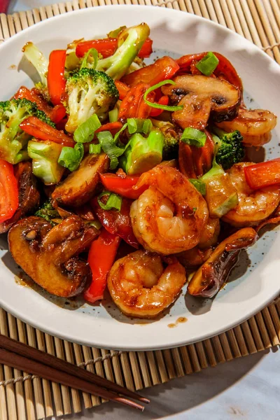 Chinese Shrimp Mixed Sauteed Vegetables Brown Garlic Sauce — Stock Photo, Image
