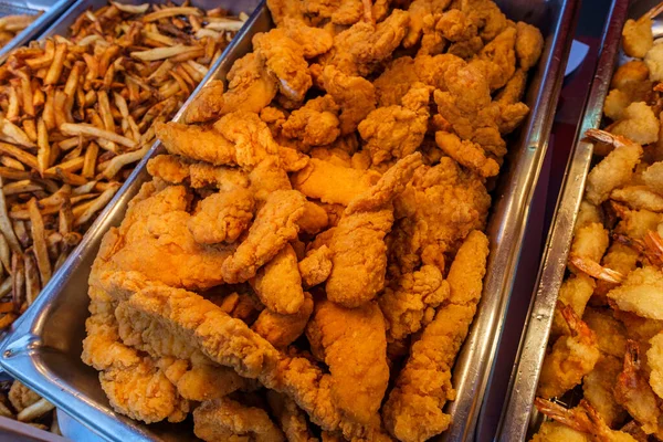 Crispy Hot Chicken Tenders Serving Tray Buffet — Stock Photo, Image