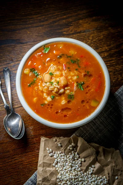 Soupe Légumes Farro Saine Sur Table Bois Rustique — Photo