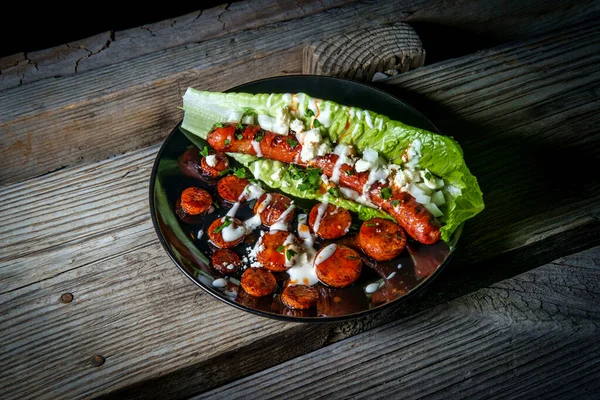 Fantasía Gourmet Sin Gluten Lechuga Envolver Hot Dog Con Zanahorias — Foto de Stock