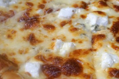 biber ve peynir et pizza