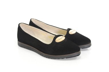 beyaz arkaplanda ayakkabılar