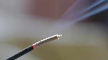 Tütsü yakma, tütsü yasaktır, yakın çekim, makro