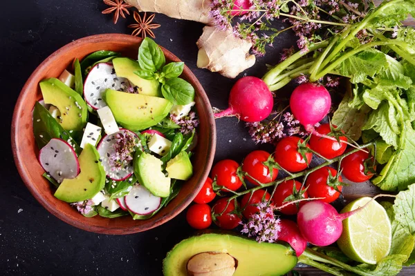 Groente salade Rechtenvrije Stockafbeeldingen