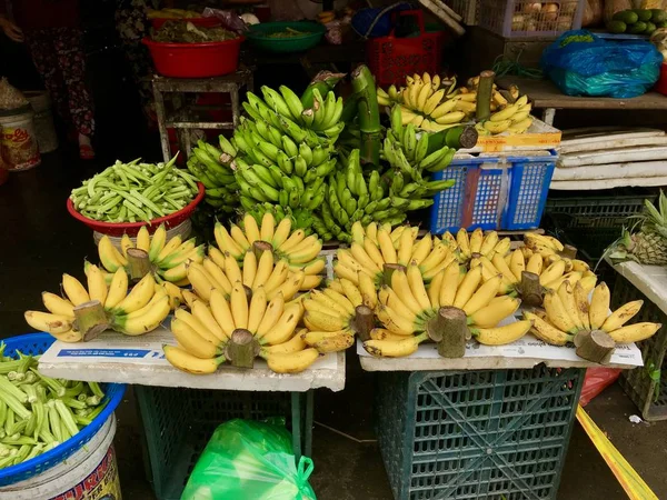 Yellow Green Bananas Vietnam — Stock Photo, Image