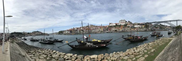 ポルトの川沿いの景色 ポルトガル — ストック写真