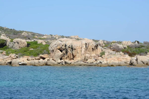 Costa Rocosa Isla Asinara Cerdeña Italia — Foto de Stock