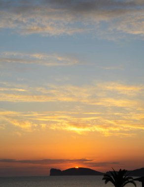 Gün batımı Capo Caccia, Alghero, Sardunya, İtalya
