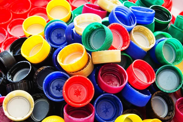 Viele Farbige Plastikverschlüsse Von Flaschen Öko Konzept — Stockfoto