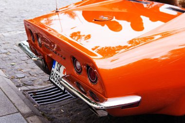 Üsküp Makedonya - 29 Eylül 2018: Retro otomobil ve motosiklet sergi vintage Auto. Eski Zamanlayıcı araba göstermek 29 Eylül 2018 Üsküp adlı sergi.