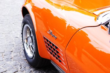 Üsküp Makedonya - 29 Eylül 2018: Retro otomobil ve motosiklet sergi vintage Auto. Eski Zamanlayıcı araba göstermek 29 Eylül 2018 Üsküp adlı sergi.