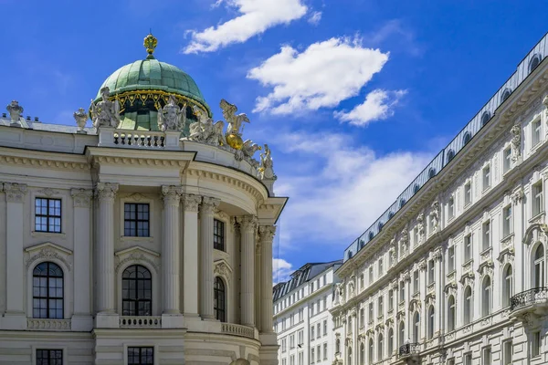 Hofburg Palace na Michaelerplatz, orientační bod Habsburské říše ve Vídni, Rakousko — Stock fotografie