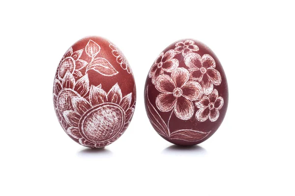 Traditionele Bekrast Handgemaakte Easter Egg Geïsoleerd Witte Achtergrond — Stockfoto