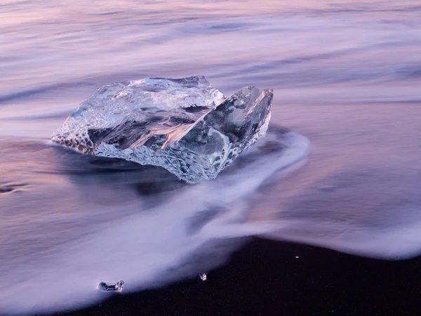 Ghiaccio sulla spiaggia — Foto Stock