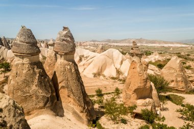 vadi ve dağlar, Kapadokya taş oluşumların yükseltilmiş görünümü 