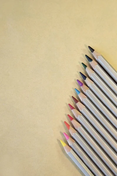 Kleurrijke Potloden Voor Tekening School Kunst Achtergrond Van Het Papier — Stockfoto