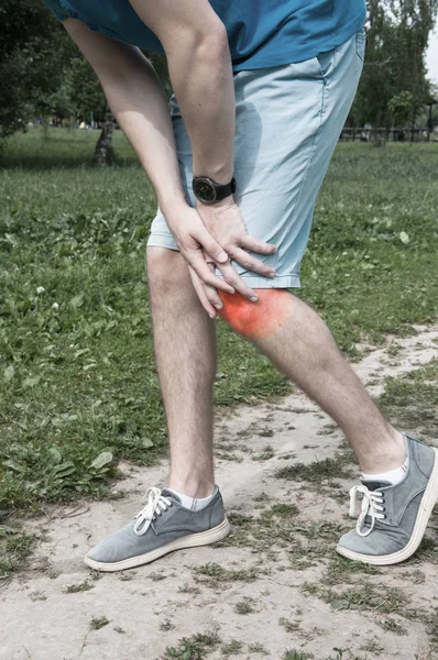 Бегуна Болит Колено Раненая Нога Стоковое Изображение