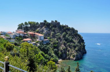Parga, Epir - Greece.Parga Preveze şehirler ve Igoumenitsa arasında İyonya kıyısında yer almaktadır. Kendi doğal ortamında, Parga kale bilinen bir resort kasaba