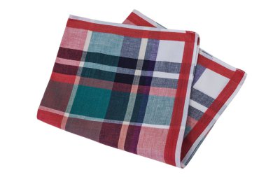 Temiz beyaz bir arkaplan üzerinde çok renkli ekose desenli tek bir katlanmış mendil..