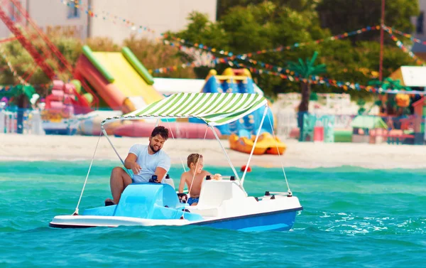Happy Family Father Son Enjoy Sea Adventure Watercraft Catamaran Summer — Stock Photo, Image