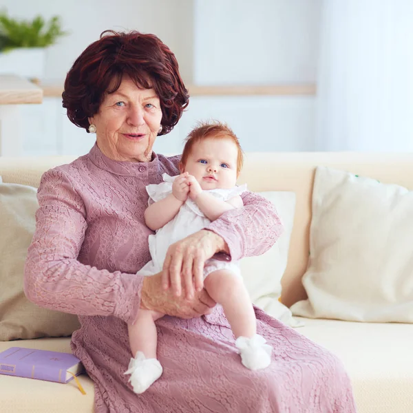 Portrait Beautiful Mature Woman Years Old Her Newborn Great Granddaughter — Stock Photo, Image