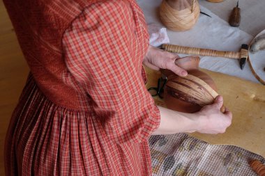 Birchbark ve çömlek işlemleri