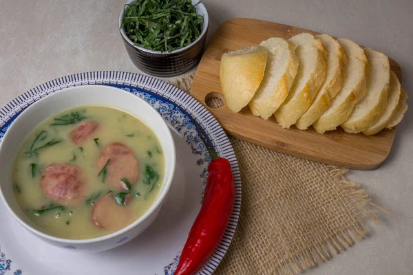 Caldo Verde Soup Una Sopa Popular Cocina Portuguesa Con Verduras Imágenes De Stock Sin Royalties Gratis