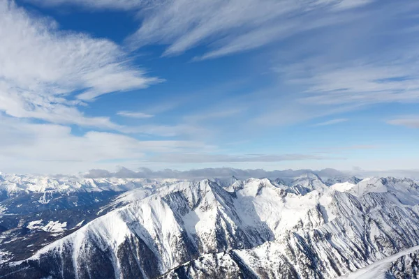 Красивый Зимний Фон Горные Вершины Покрыты Снегом — стоковое фото