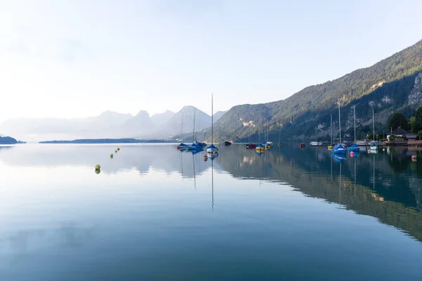 Brzy Ráno Jezera Wolfgangsee Rakouských Alpách — Stock fotografie