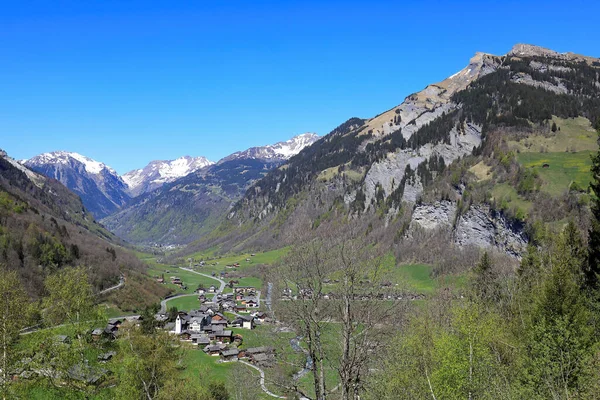 Utsikt Över Byn Elm Och Bergen Glarus Schweiz — Stockfoto