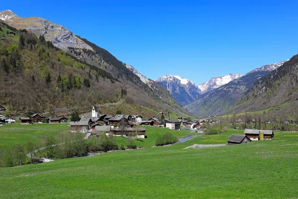 Vue Sur Village Orme Des Montagnes Glarus Suisse — Photo