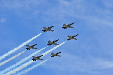 Sion, İsviçre - 15 Eylül 2017: Breitling hava gösterisi
