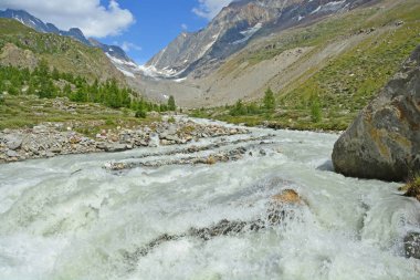 Lochstal Vadisi ve Lonza buzul akışı için Lotschenlucke geçiş Bernese Alps, İsviçre için göster