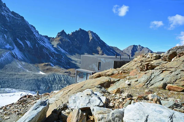 Mountain Refuge — Stock Photo, Image