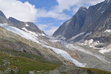 Lotschenlucke Geçidi