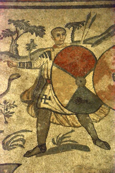 Altrömisches Mosaik Eines Mannes Der Eine Löwenjagd Mit Schild Und — Stockfoto