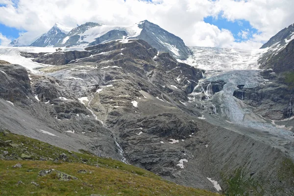 Güney Sviçre Alplerindeki Bishorn Diablonlar Arasındaki Turtmann Buzulu Ortada — Stok fotoğraf