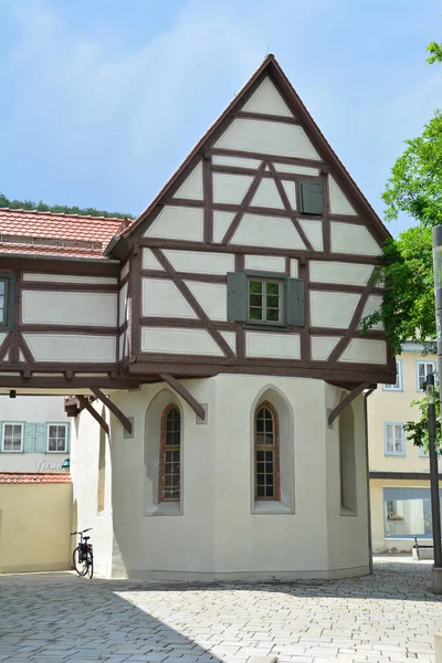 Kleines Deutsches Fachwerkhaus Mittelalterlicher Stadt Mit Gepflasterten Straßen — Stockfoto