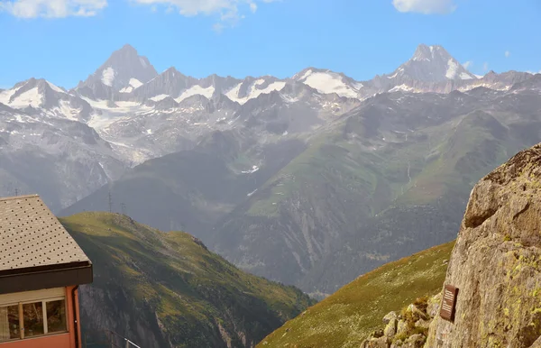 Finsteraarhorn Lewej Lauteraarhorn Prawej Alpach Berneńskich Widziane Przełęczy Nufenen Południowej — Zdjęcie stockowe