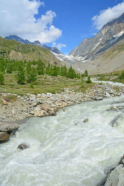 Utsikt Över Lochstal Valley Och Lonza Glacialström Till Lotschenluckekortet Bernese — Stockfoto