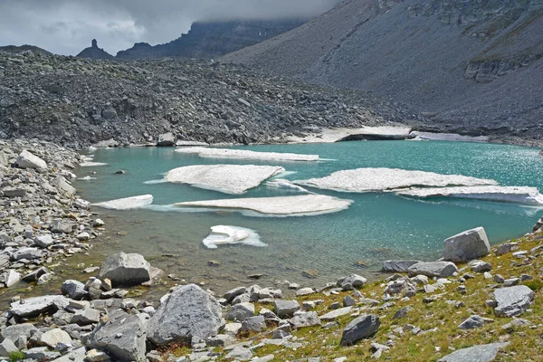 Chriegalp Pass Border Switzerland Italy Glacial Lake Small Icebergs — Stock Photo, Image