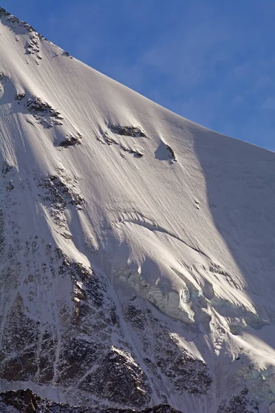 Zinalrothorn Zirvesine Çıkan Dikey Bıçak Sırtının Adı Arrete Blanc Güney — Stok fotoğraf