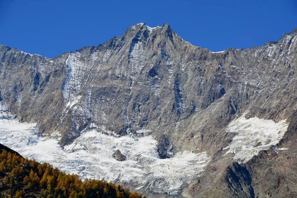 Bliźniacze Szczyty Domu Grupy Mischabel Południowoszwajcarskich Alpach Nad Saas Fee — Zdjęcie stockowe