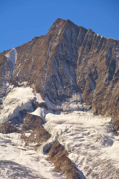 Taeschhorn Της Ομάδας Mischabel Στις Νότιες Ελβετικές Άλπεις Πάνω Από — Φωτογραφία Αρχείου