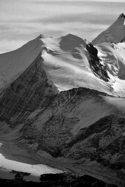 Monochrome Bishorn Southern Swiss Alps Zinal Zermatt Brunegg Glacier — Stock Photo, Image