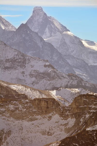 Matterhorn Oglądane Północy Południowych Alpach Szwajcarskich Między Zinal Zermatt — Zdjęcie stockowe