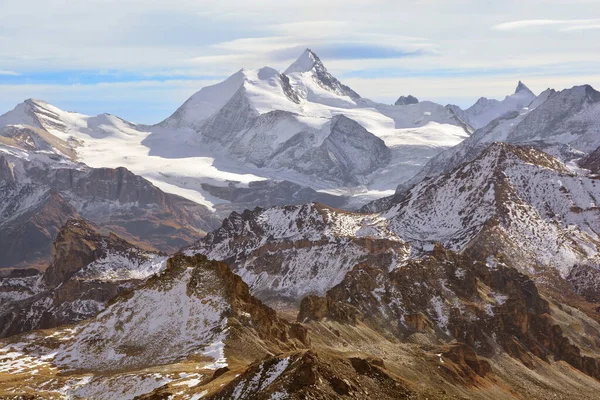 Bishorn Izquierda Weisshorn Los Alpes Suizos Meridionales Entre Zermatt Zinal —  Fotos de Stock