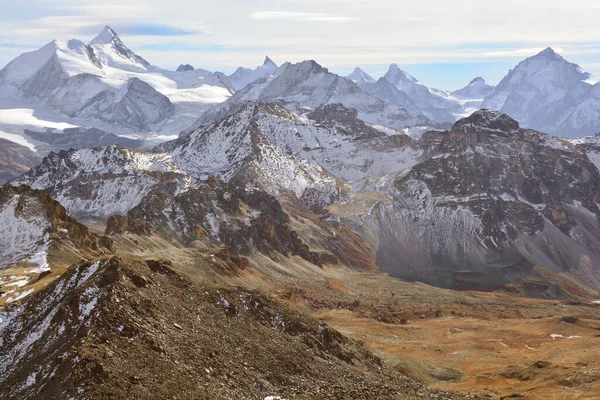 Sviçre Alpleri Soldan Sağa Bishorn Weisshorn Zinalrothorn Obergabelhorn Matterhorn Dent — Stok fotoğraf